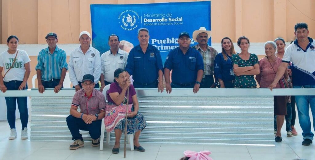 MIDES ENTREGA HERRAMIENTAS DE LABRANZA, TANQUES FLEXIBLES Y TECHO MÍNIMO A 916 BENEFICIARIOS DE JUTIAPA