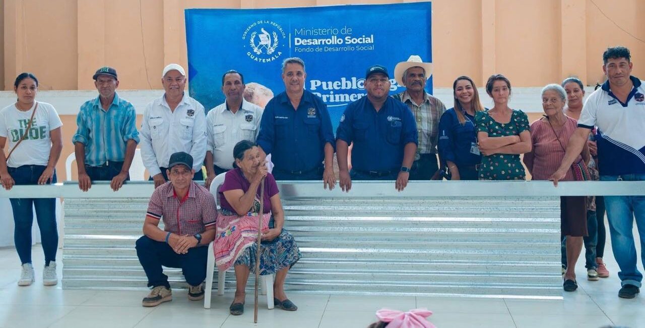 MIDES ENTREGA HERRAMIENTAS DE LABRANZA, TANQUES FLEXIBLES Y TECHO MÍNIMO A 916 BENEFICIARIOS DE JUTIAPA