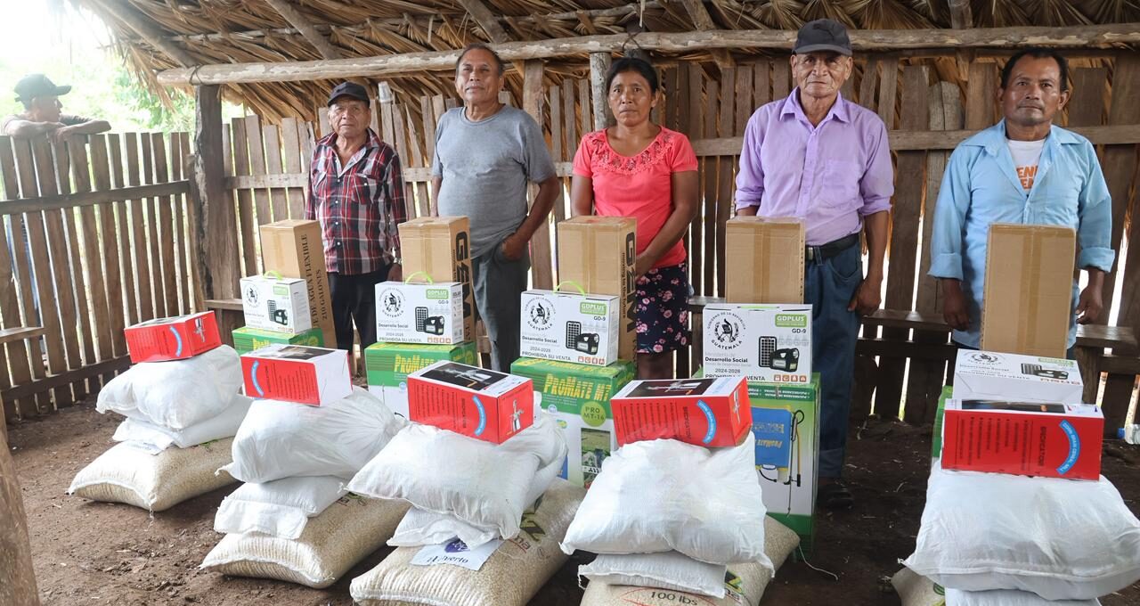 GOBIERNO DE GUATEMALA BRINDA ASISTENCIA HUMANITARIA A 109 FAMILIAS DE LA COMUNIDAD LAGUNA LARGA