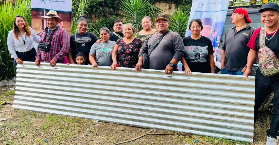 MIDES ENTREGA HERRAMIENTAS DE LABRANZA Y TECHO MÍNIMO A 150 FAMILIAS DE ASENTAMIENTOS URBANOS